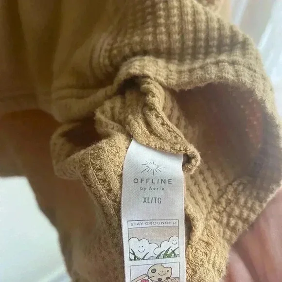 Offline by Aerie Waffle Knit Hoodie Sweatshirt Oversized XL V Neck Cropped Camel - Picture 4 of 10